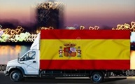 Caminhão de transporte rodoviário e bandeira da Espanha